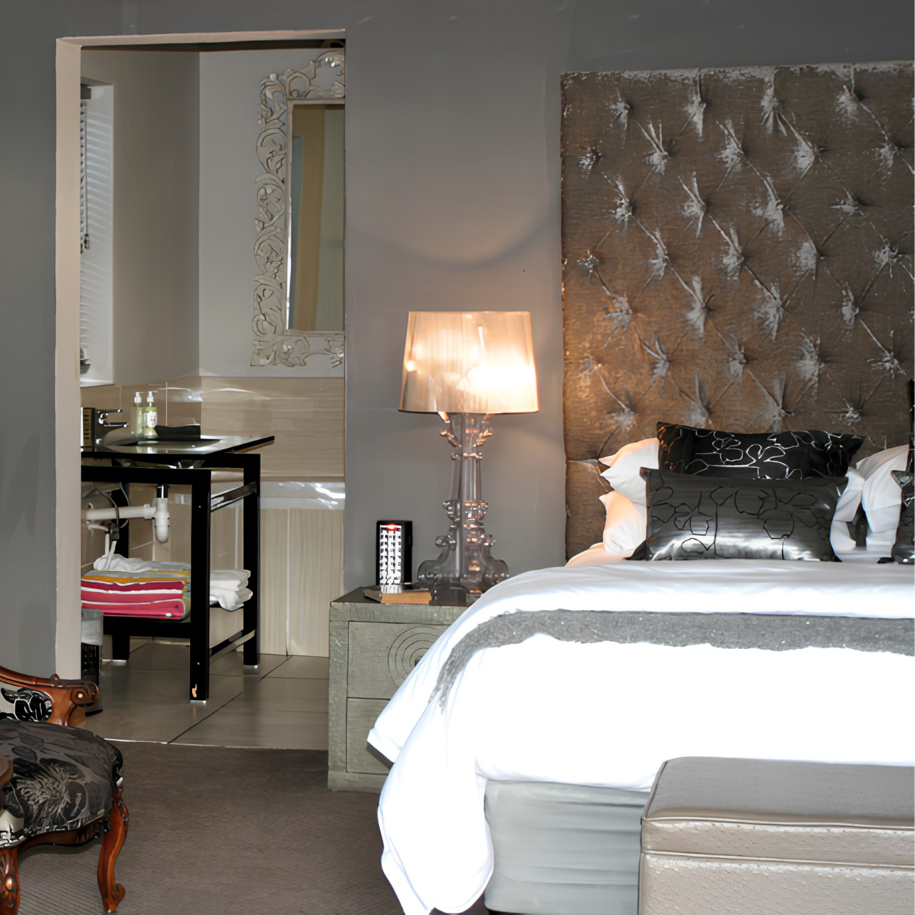 mae-west-suite